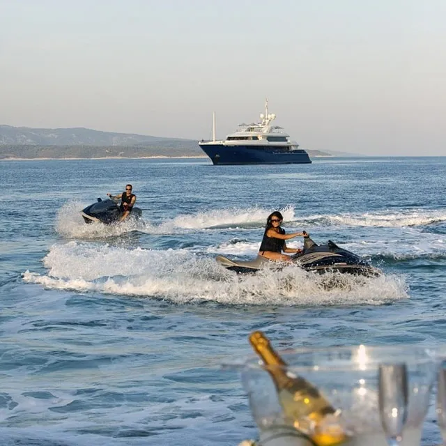 Jet Ski & Waverunner Toys