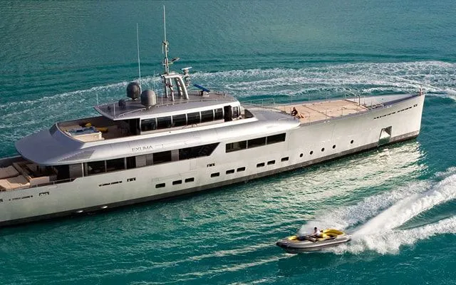 Expedition yacht Exuma with her water toys